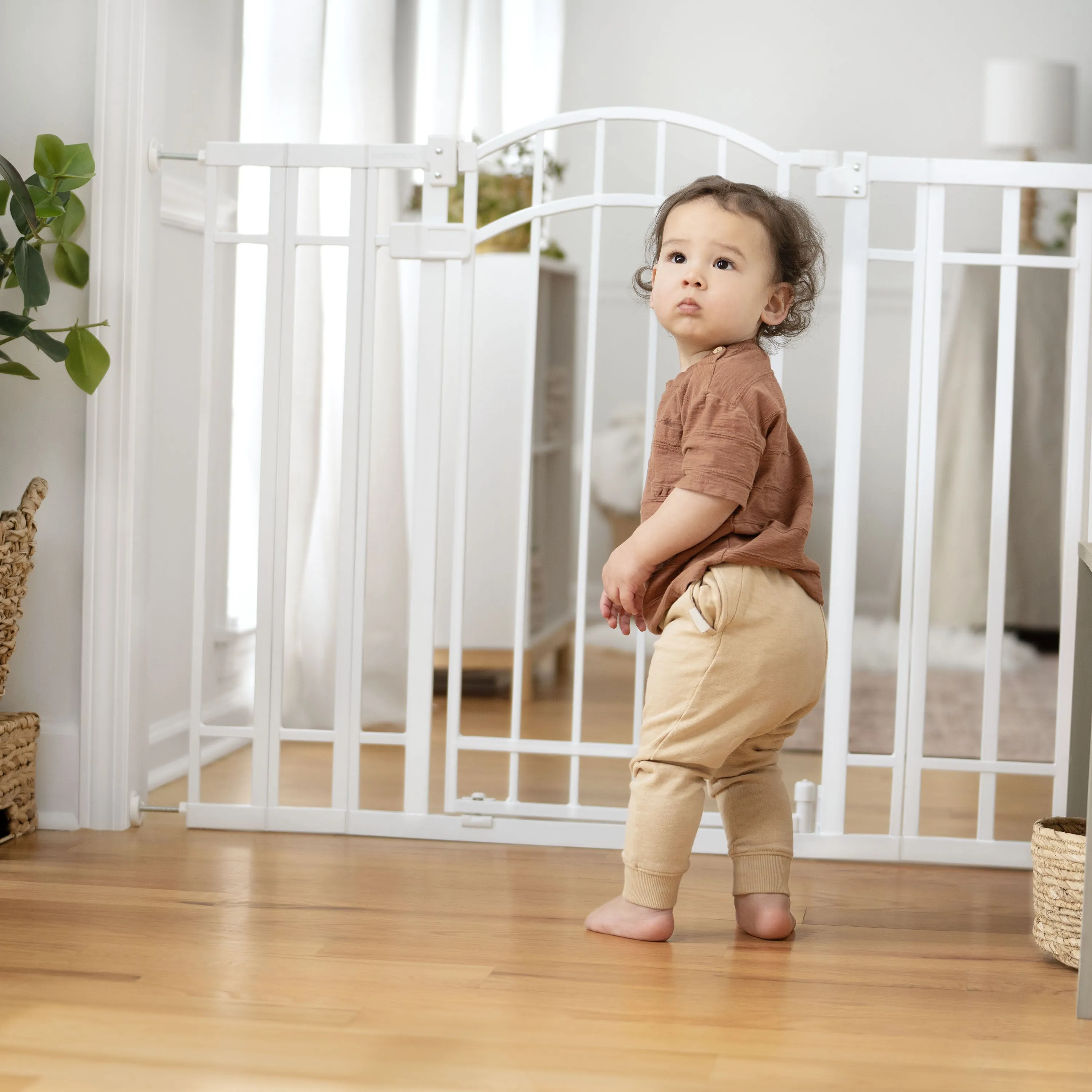 Doorway 48W Series Safety Pet and Baby Gate, openings 29"-48" Wide, 36" Tall - White