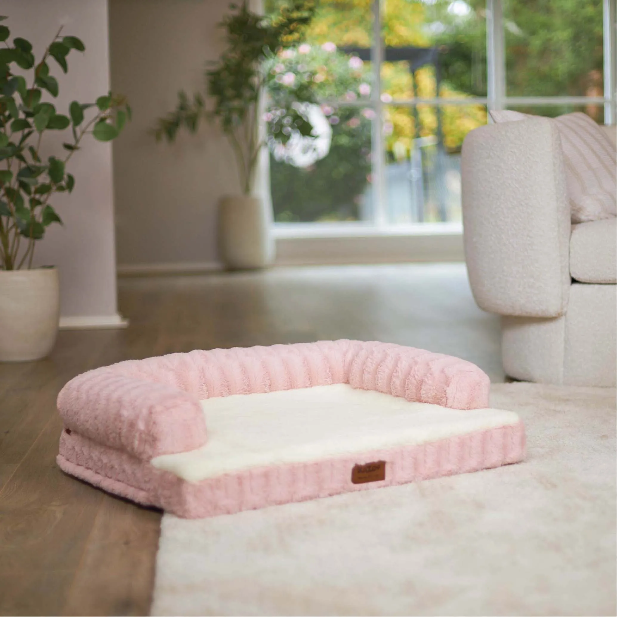 Kazoo Boudoir Large Blush Dog Bed