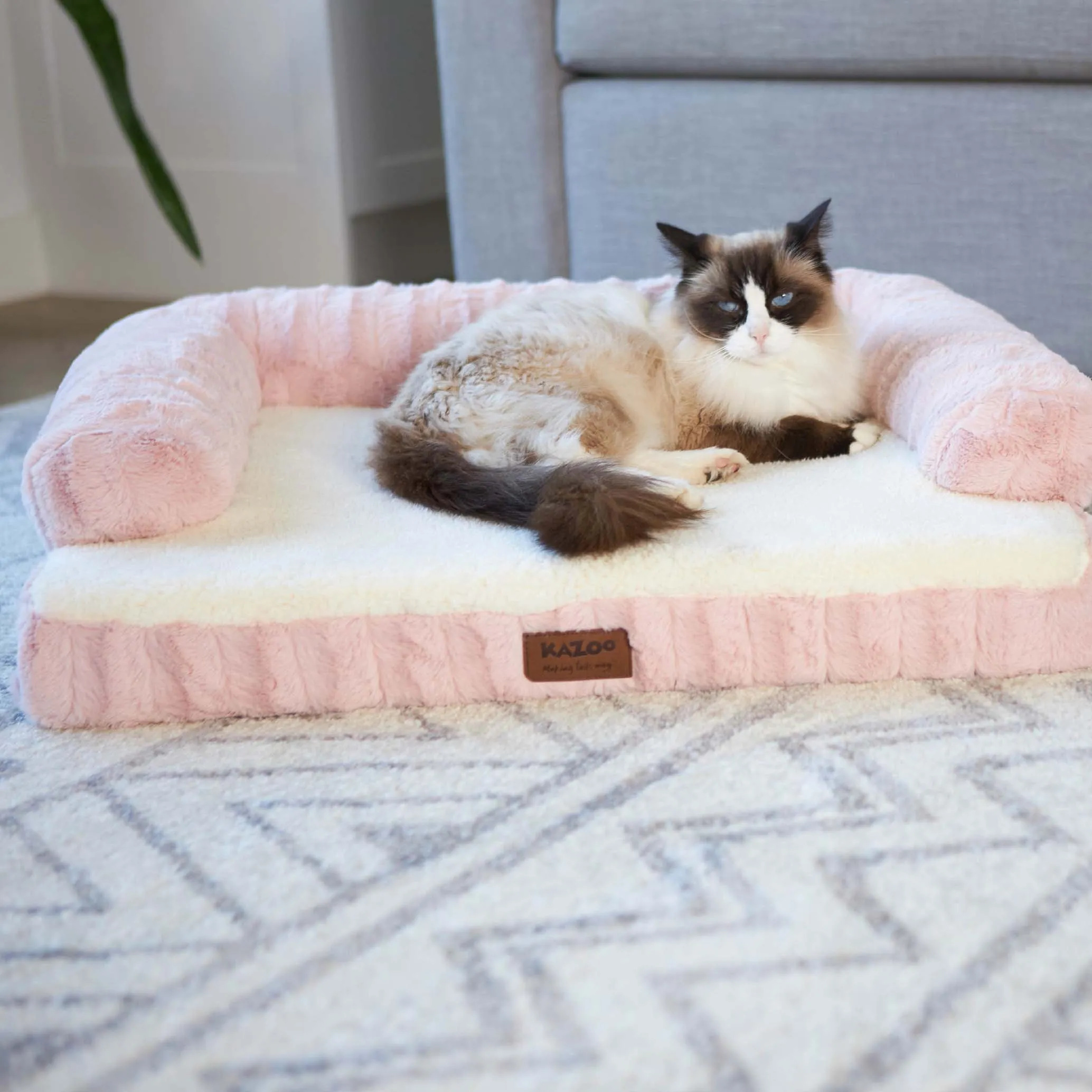 Kazoo Boudoir Medium Blush Dog Bed^^^