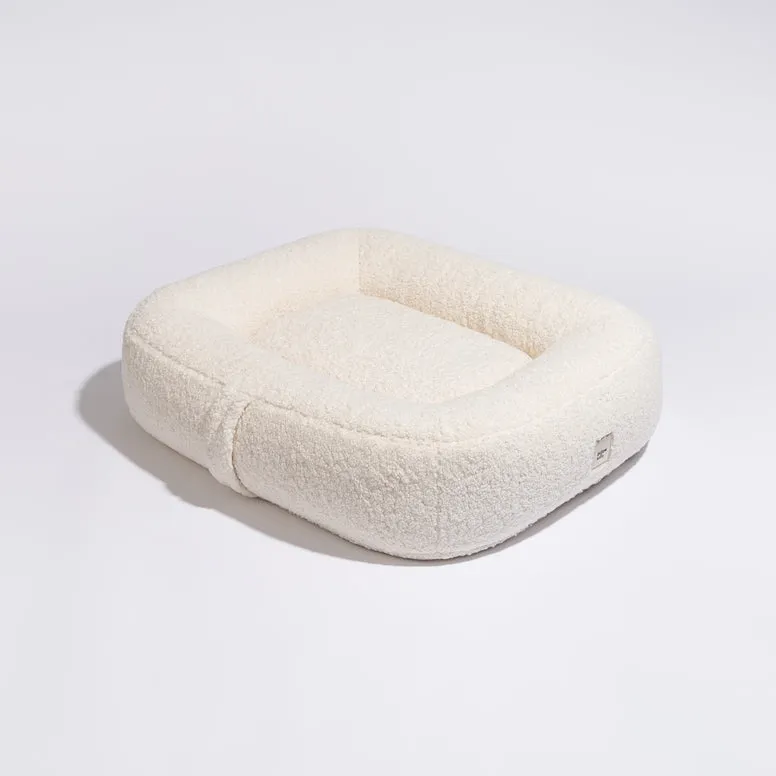 PillowVilla Bouclé Dog Bed PEBBLE