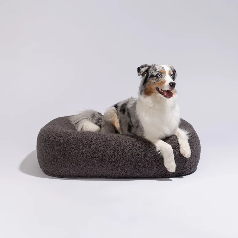 PillowVilla Bouclé Dog Bed PEBBLE
